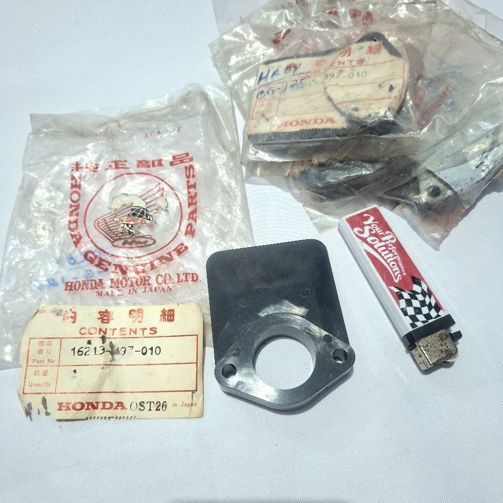 ebonit manifold intake HONDA CG110 CG125 NOS Original Japan 16213-397-010