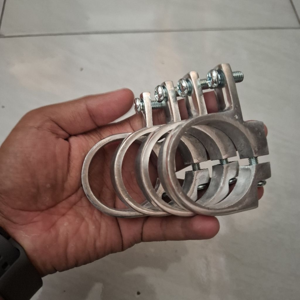 BREKET LAMPU DEPAN RX KING BREKET LAMPU DEPAN NINJA SS PNP TIGER GL MP VIXION NINJA R RR SS