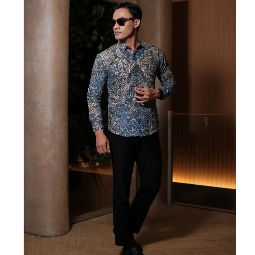 Restu Batik Motif Lokananta Kemeja Batik Pria Slimfit Lengan Panjang Lapis Furing Premium