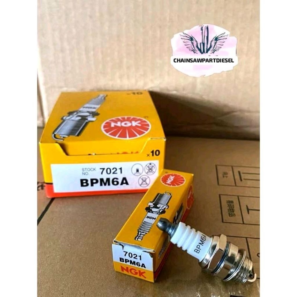 SPARK PLUG/ BUSI BPM6A NGK NEW ORIGINAL