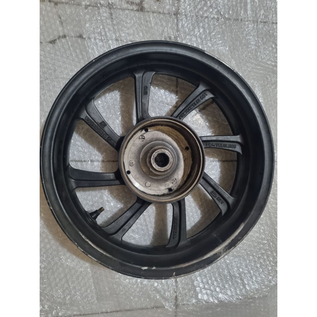 Velg pcx 150 k97 original