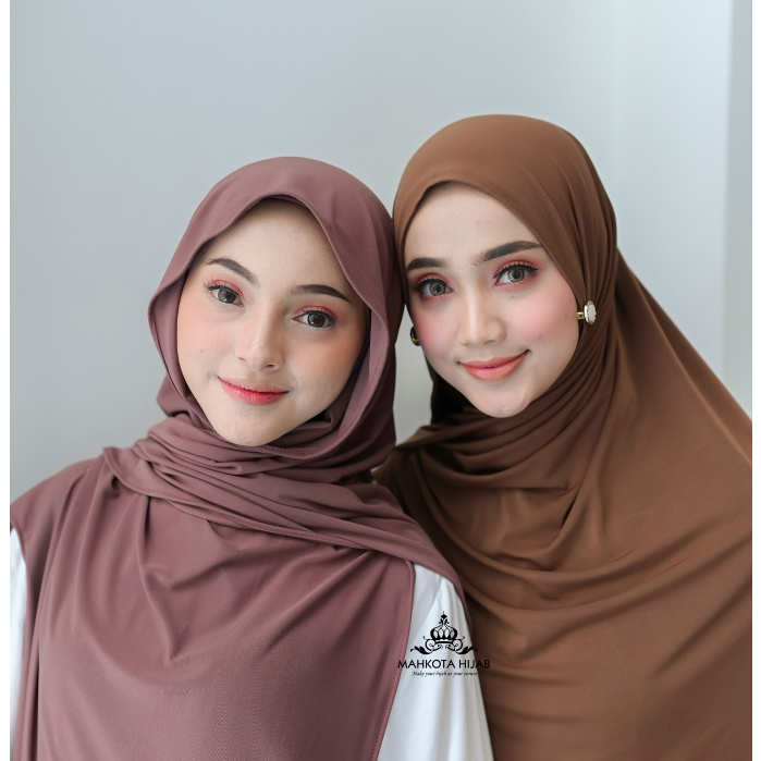 Mahkota - Pashmina Rapunzel Jumbo Kancing Pashmina Mleyot Inner Menutup Leher Jersey by MahkotaHijab