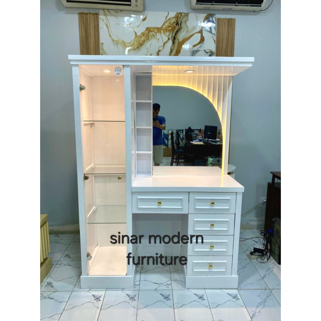 meja rias tolet lemari cermin dandan mekup kaca lampu led minimalis free tempat duduk laci pintu uku