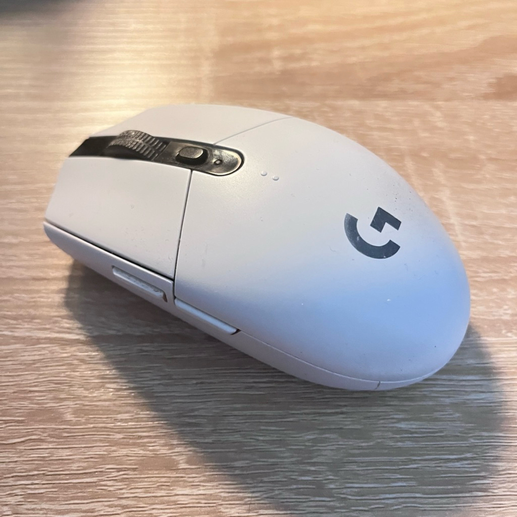 LOGITECH G304 LIGHTSPEED WIRELESS GAMING MOUSE BATERAI USB SENSOR HERO PRELOVED SECOND USED