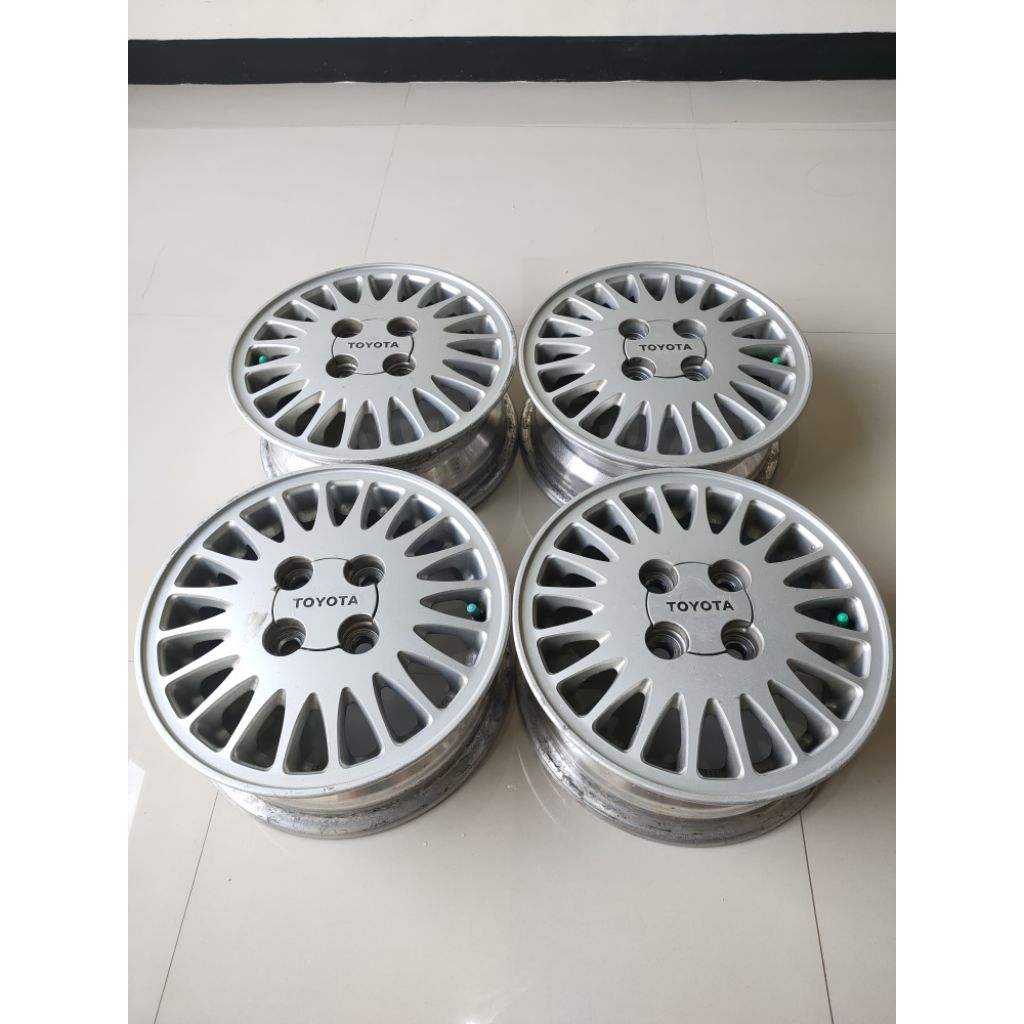 Velg r13 Corolla Liftback