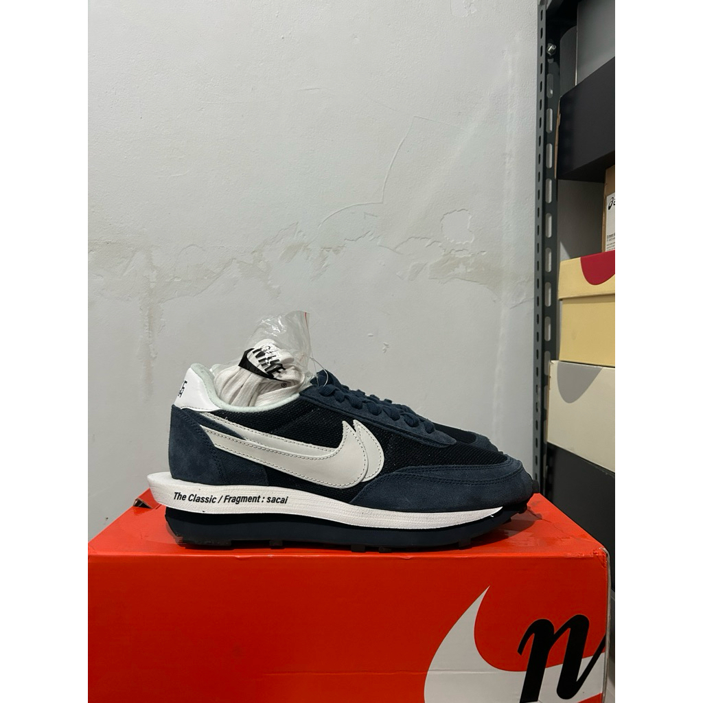 Nike waffle sacai fragment navy (100% authentic)