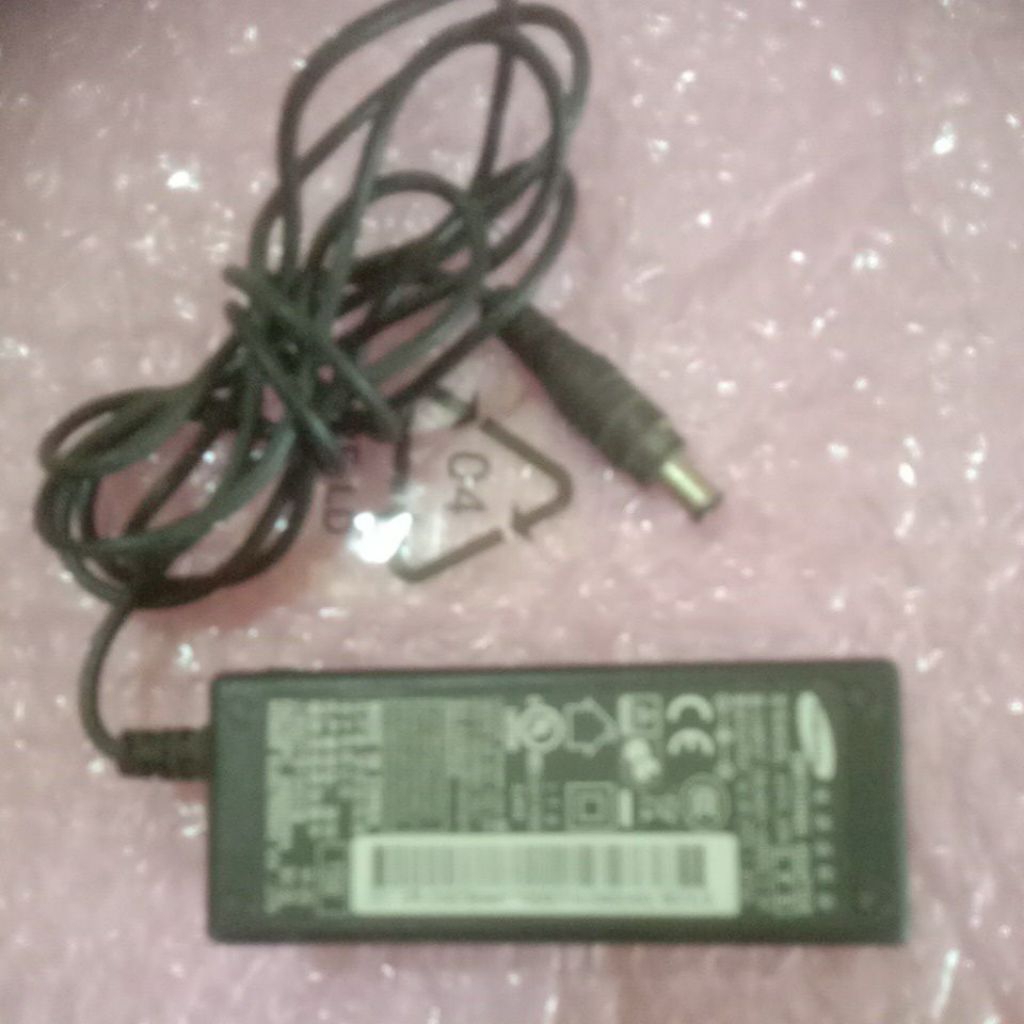 charger monitor samsung rusak