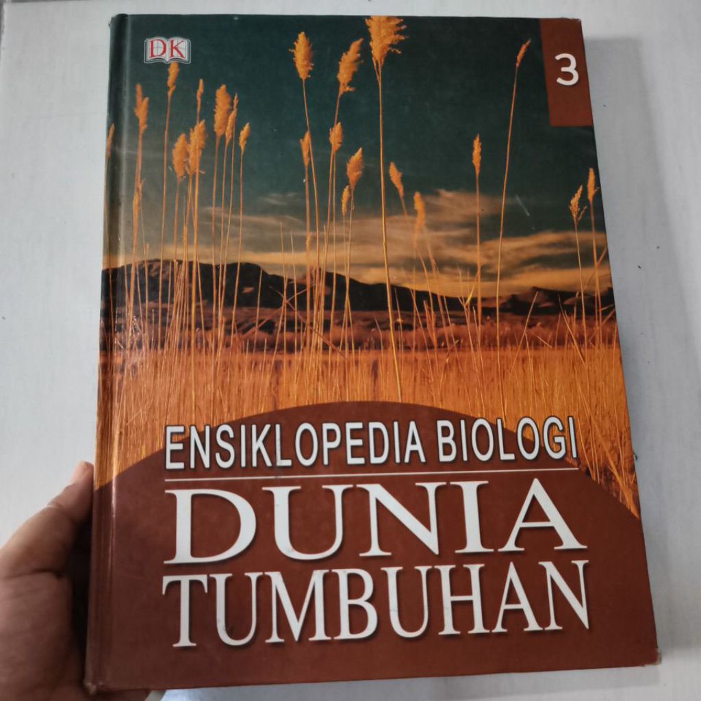 buku preloved DK tentang dunia tumbuhan [ original ]