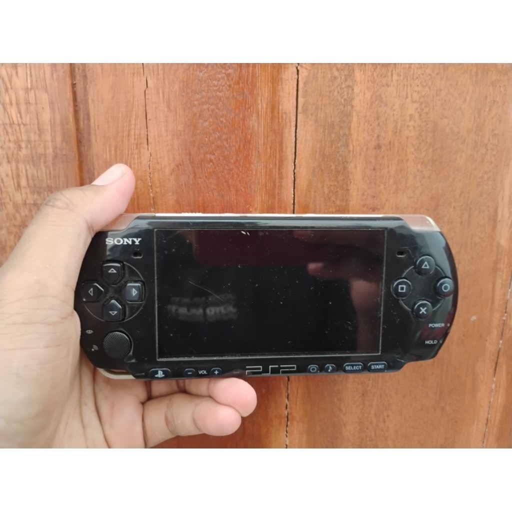 PSP 3000 ( BEKAS )