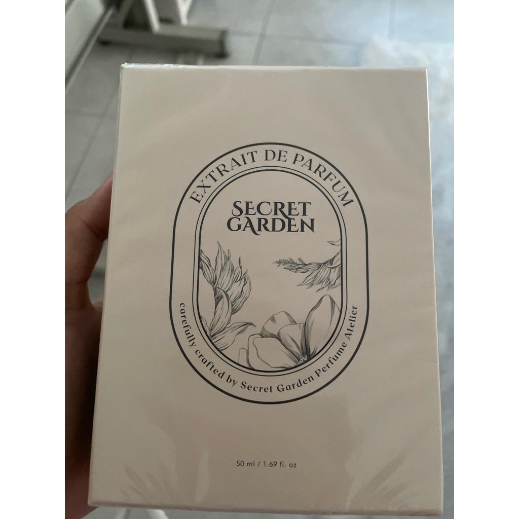 NEW Secret Garden Rosy Whisper
