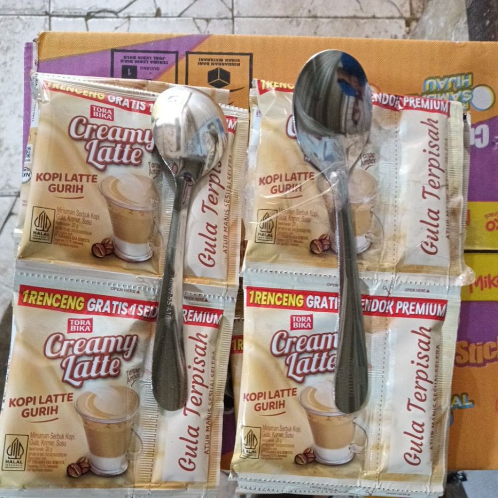 kopi creamy latte berhadiah sendok