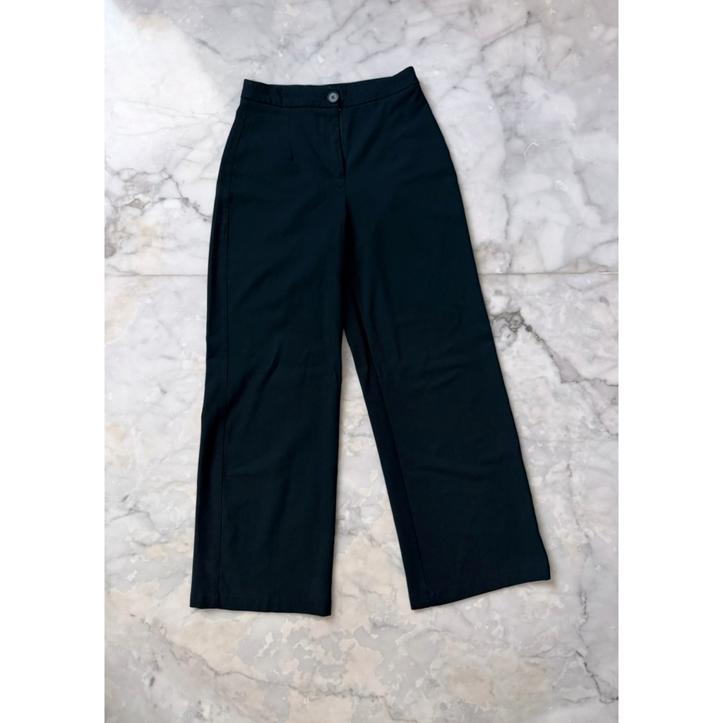 celana panjang wanita bershka ( like new )