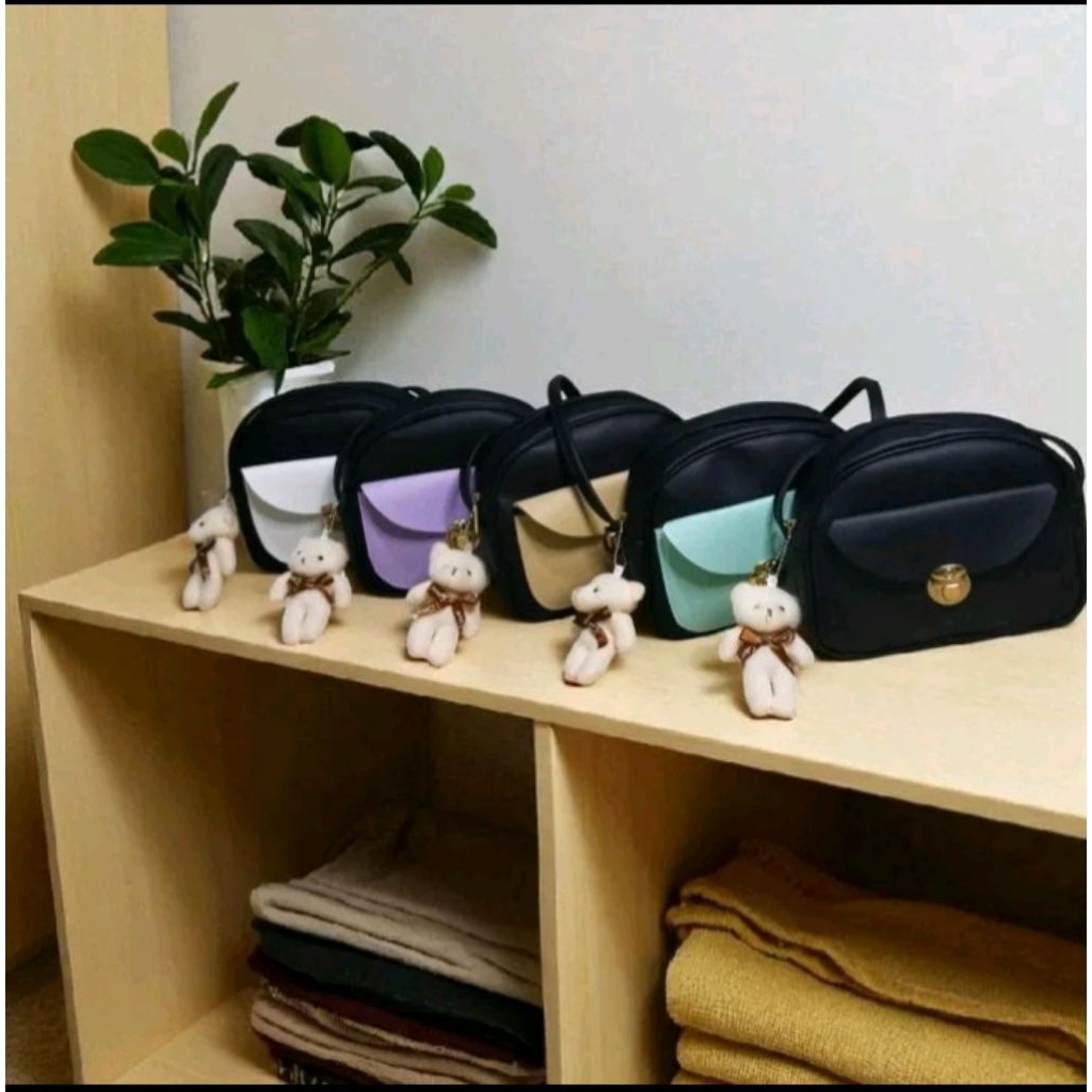 TAS DORAEMON || Tas bahu wanita kekinian. tas kantong saku Doraemon Slingbag