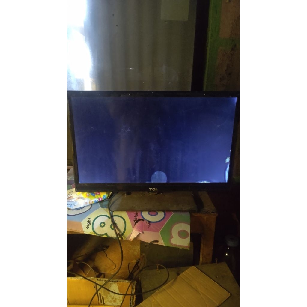 LED TV TCL 24"
