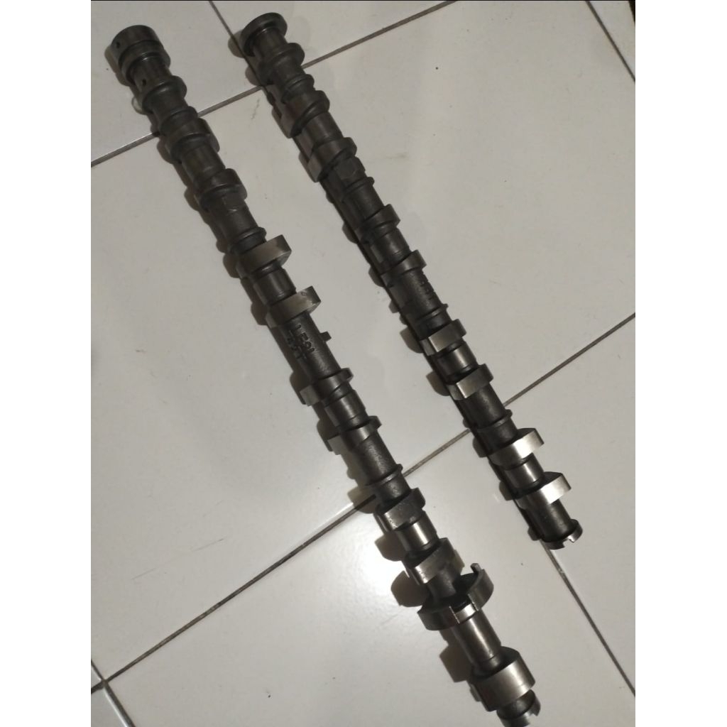 noken as atau camshaft - as klep original Mazda Biante