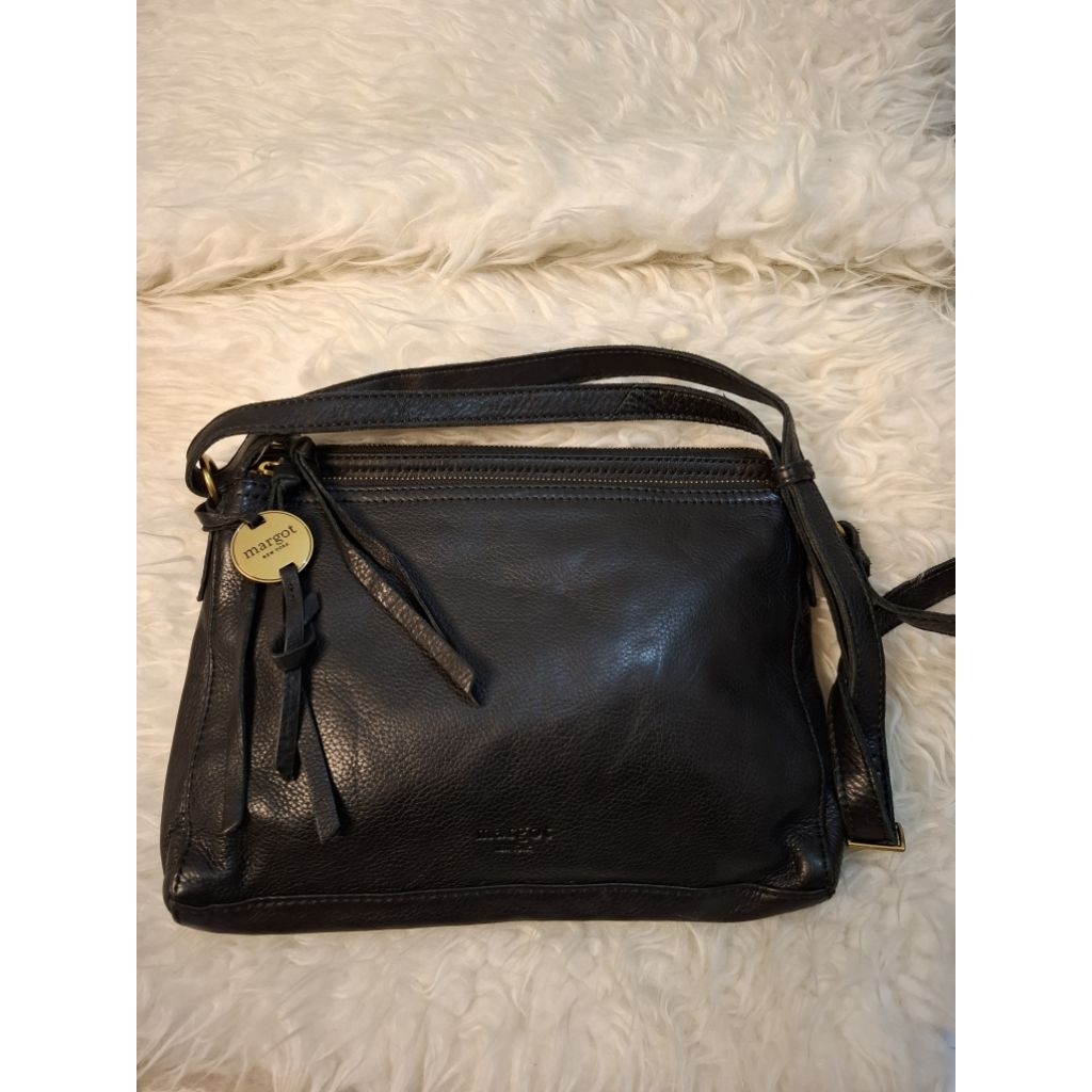 Tas Sling Margot Black Preloved / Tas Sling Kulit Asli Warna Hitam / Tas Pesta Wanita mewah Elegan