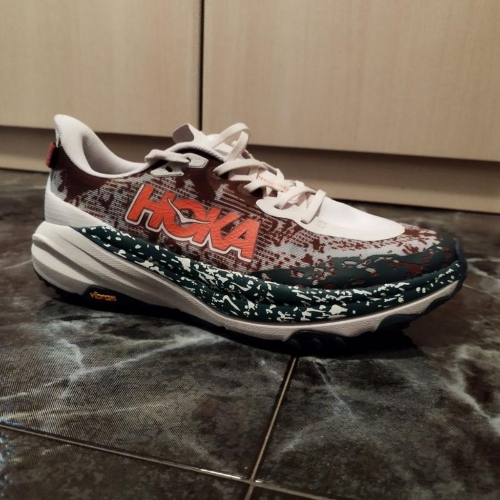 HOKA ONE ONE Speedgoat 6 Men's Running Shoes Original BNIB