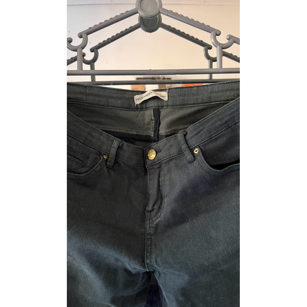 Preloved Celana Mississippi