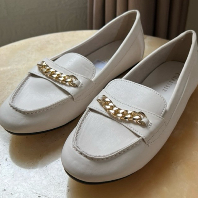 sepatu flat CHRISSIE