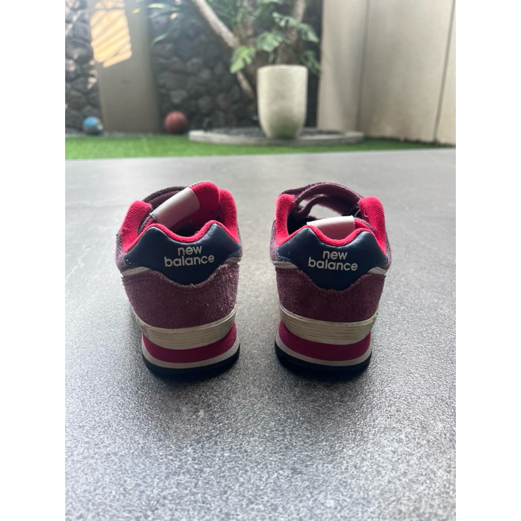 Sepatu anak murah NEW BALANCE bekas pakai kondisi super