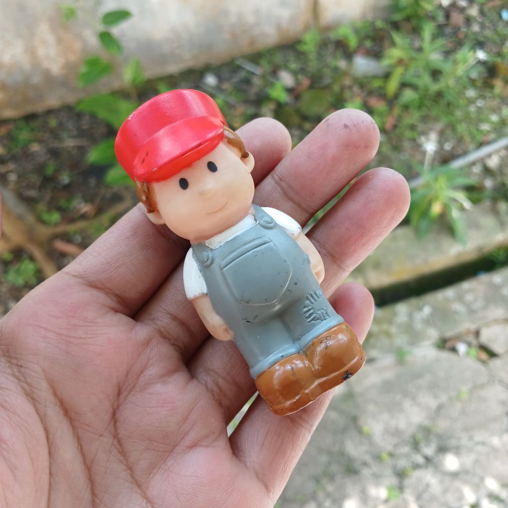 Figure ELC Happyland People Construction Builder