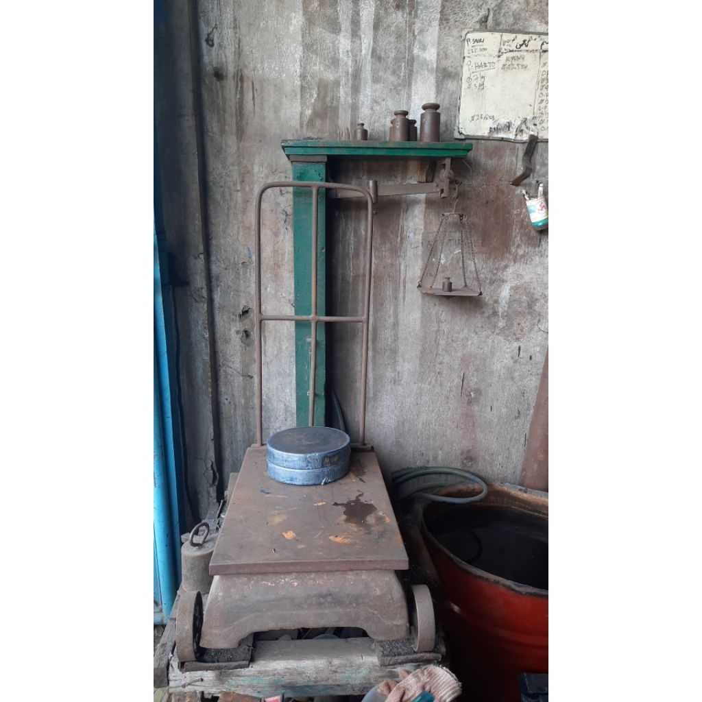 Besi plat bulat tebal 25mm diameter 190mm 1pcs