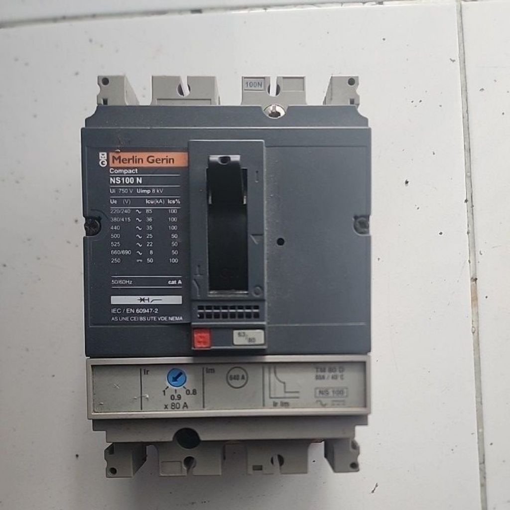 MCCB MERLIN GERIN NS 100N 80A
