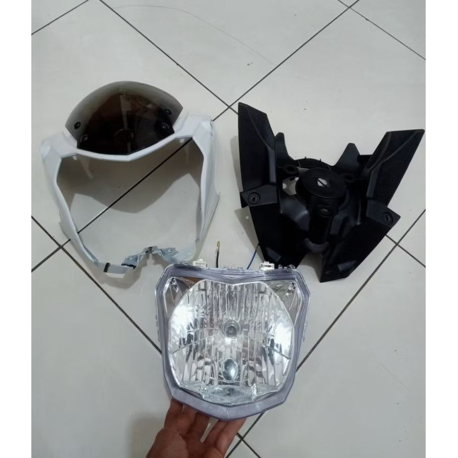 Batok lampu depan Vixion new 2013