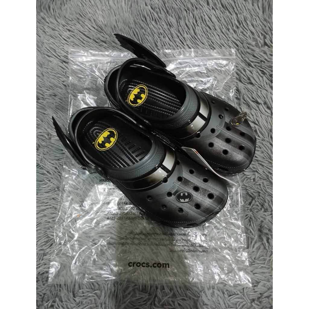 CROCS BATMAN BATMOBILE M7 W9 (40)