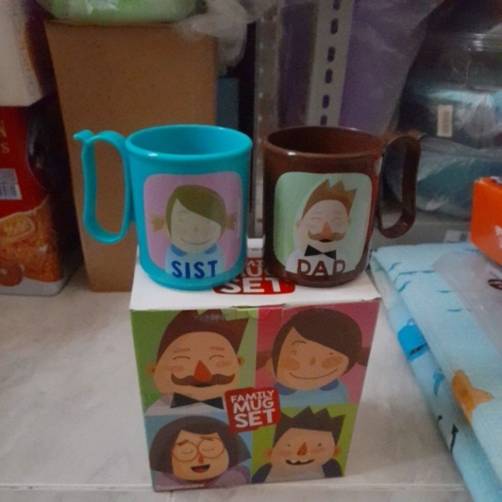 TUPPERWARE FAMILY MUG 1PCS