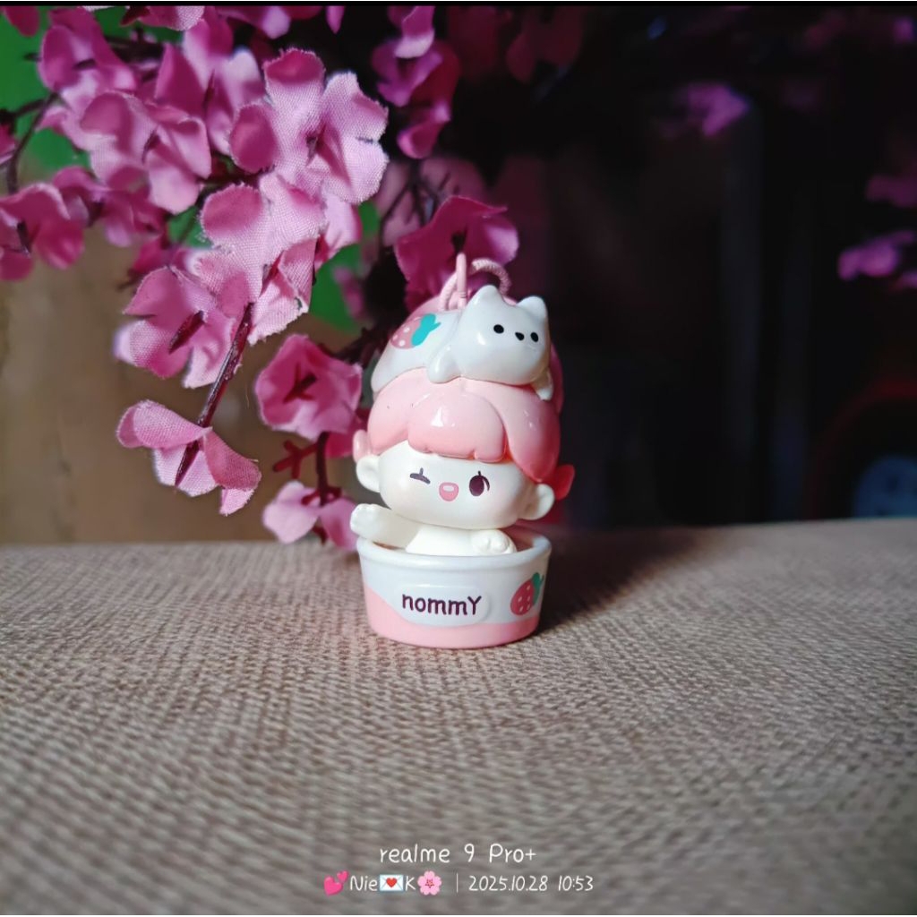 NOMMY gantungan kunci/ gantungan tas/ gantungan hp premium ORI