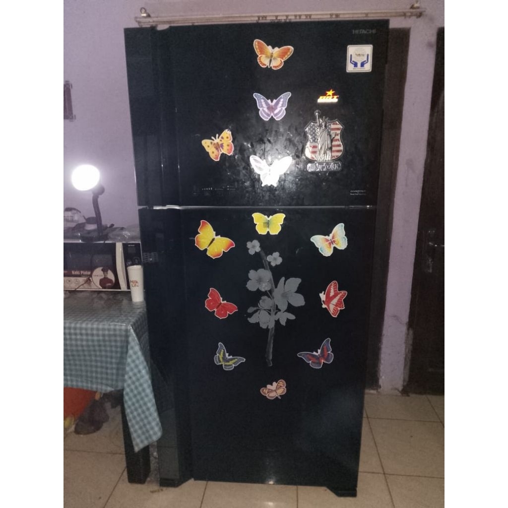 Kulkas Hitachi 2 pintu