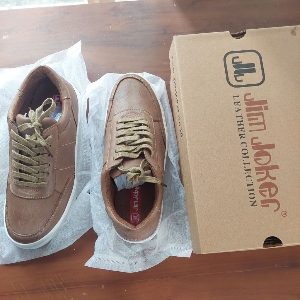 sepatu jim joker model tape beige 41