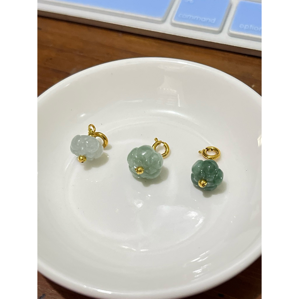 Liontin kecil Labu untuk gelang Giok Burma