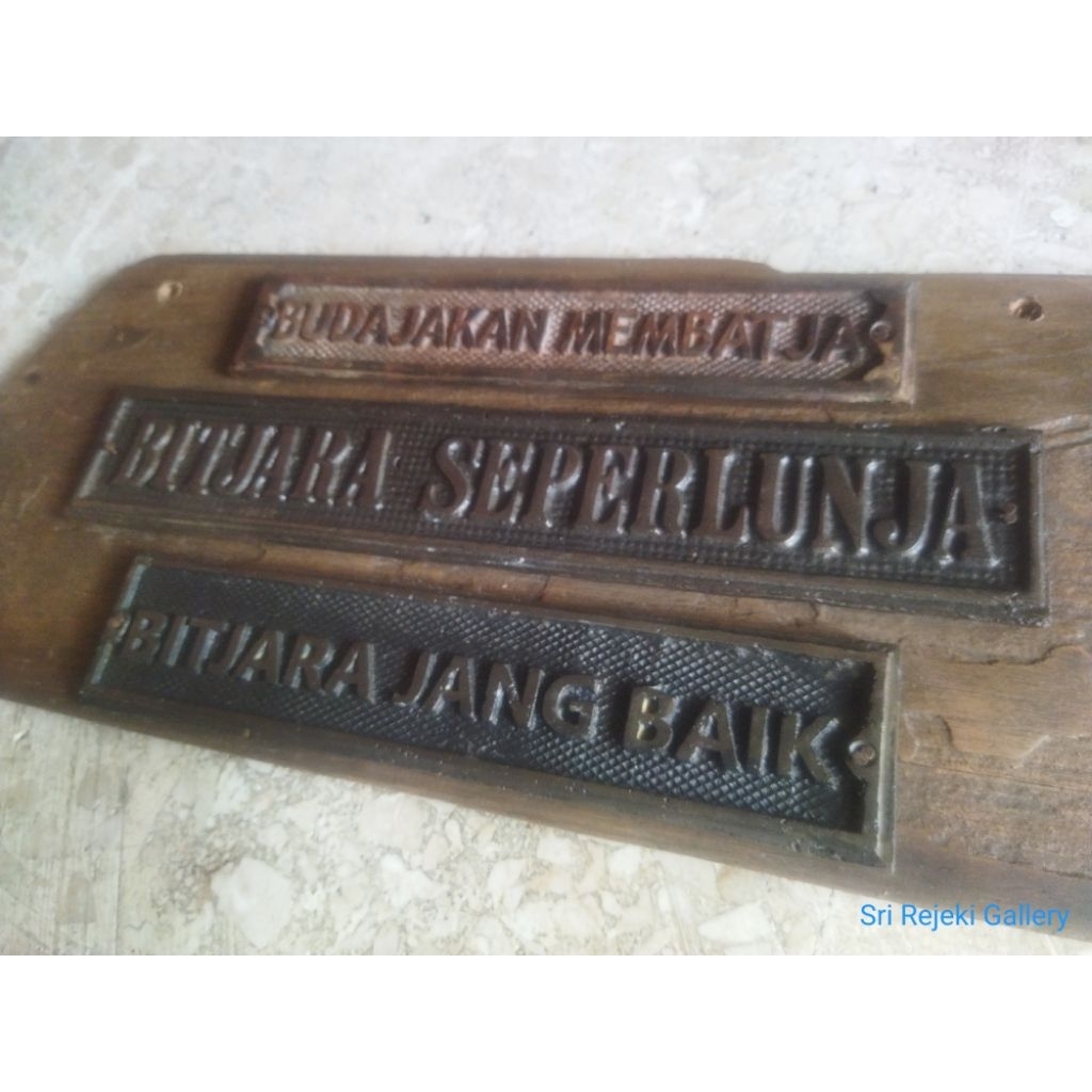 Plakat jadul vintage besi cor 3 in 1