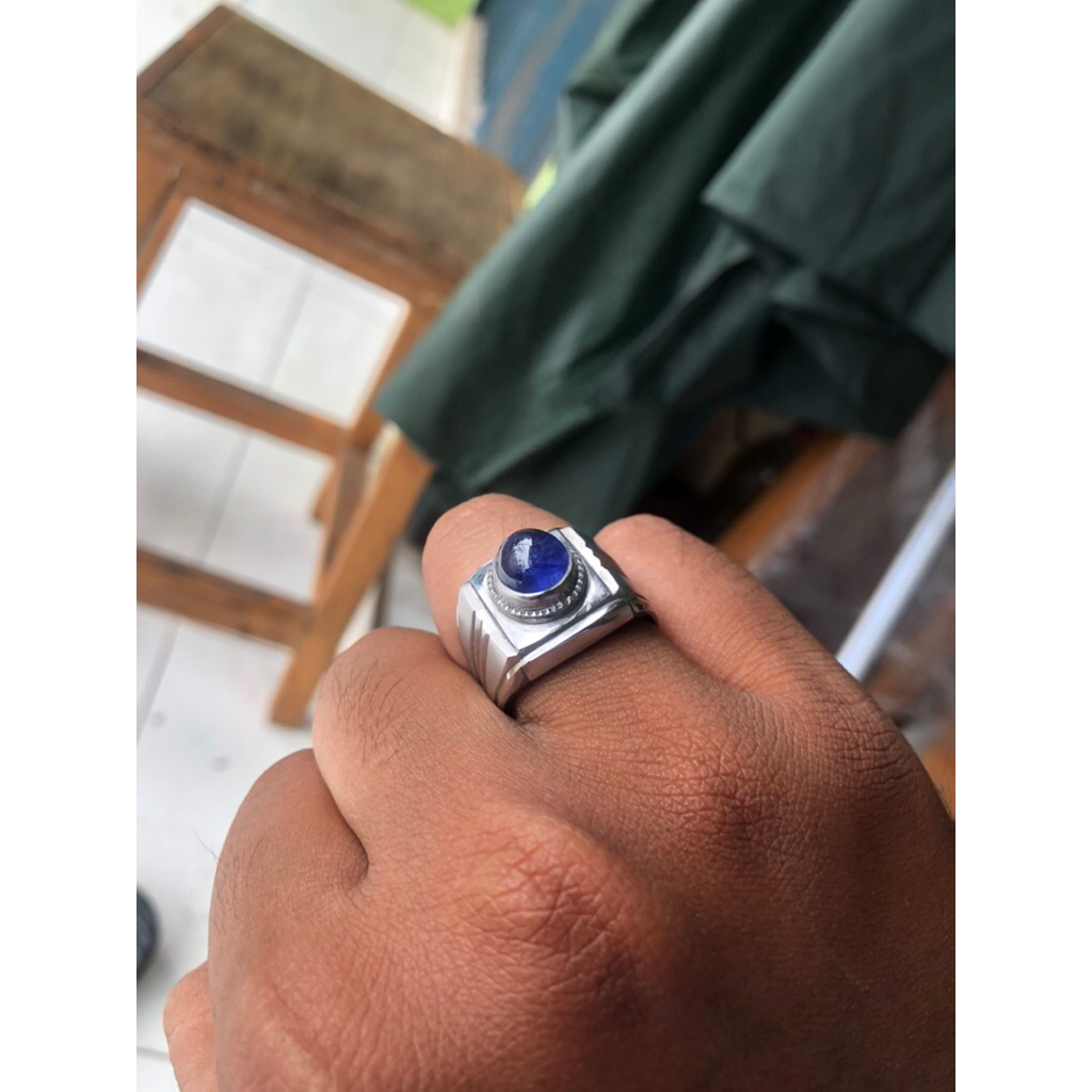 natural blue saphire