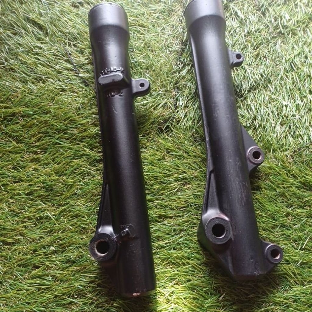 batem tabung shock depan honda scoopy karbu original