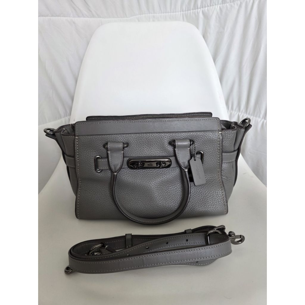 Coach Swagger 27 preloved