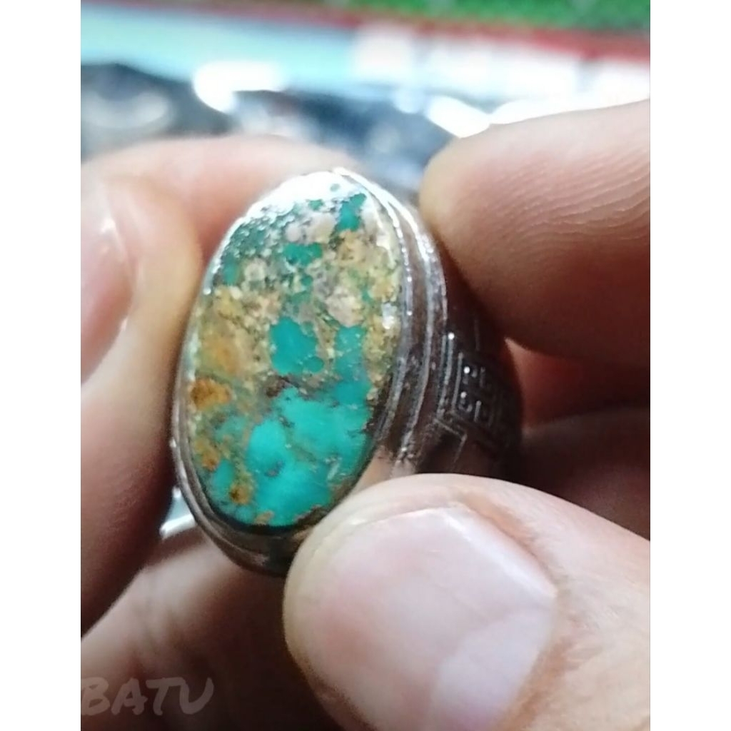 NATURAL BATU PIRUS PERSIA SERAT EMAS