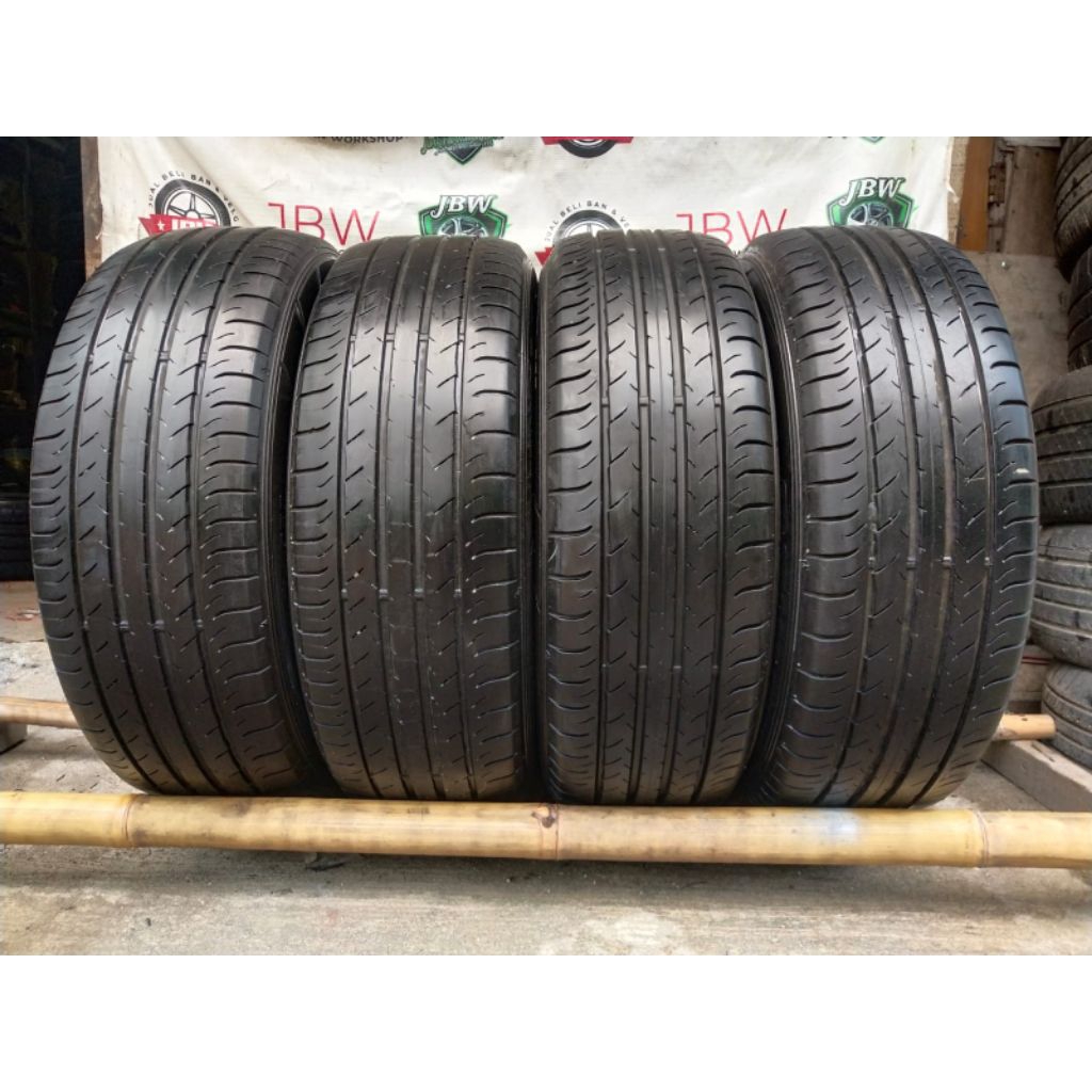 Dunlop Sp Sport maxx 050 225/60 R18 Paket 4 pcs