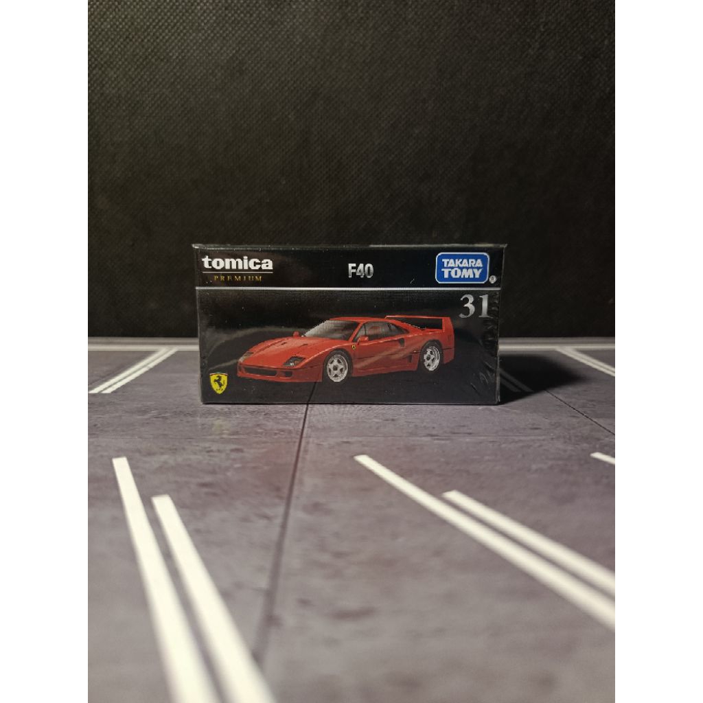 TOMICA Premium Ferrari F40