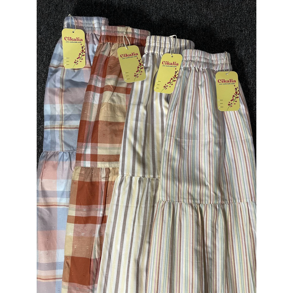 Mahara Skirt | ROK RUFFLE PANJANG MOTIF SALUR DAN KOTAK KOTAK