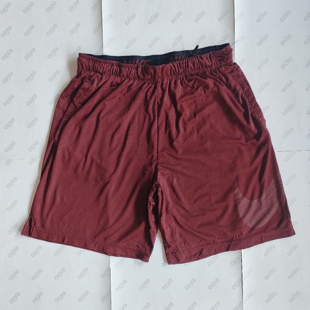 Celana Pendek Nike Big Swoosh