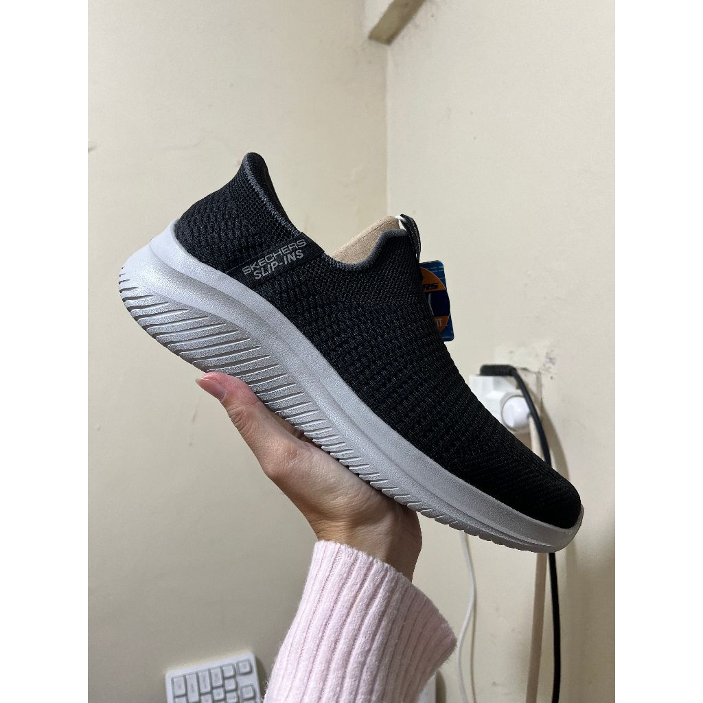 SKECHERS ULTRA FLEX 3.0 SMOOTH RISE BLACK / MENS 232902BKCC