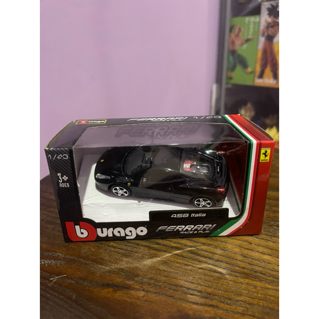 Burago Ferrari 458 Italia