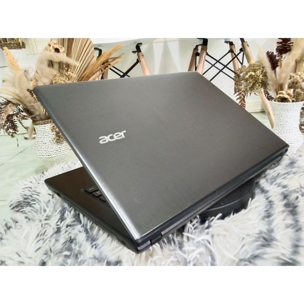 Laptop Acer Aspire E5-475G Core i3 Gen 7 Ram 4Gb Ssd 256Gb NVidia GeForce 940MX