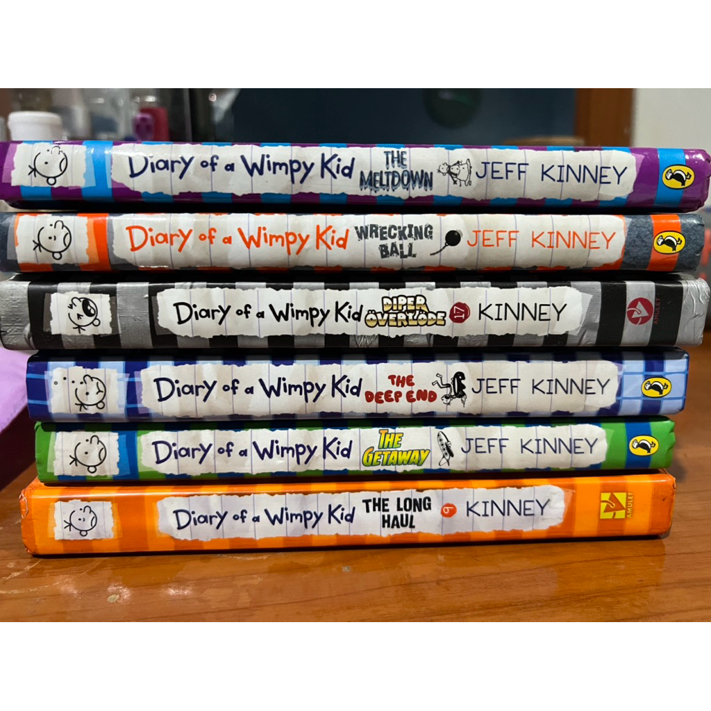import book diary of wimpy kids,Dog man,Tintin etc