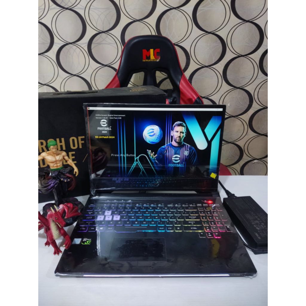 Laptop ROG SCAR RAM 16Gb Core i7 SSD 512Gb Laptop Gaming NVIDIA GTX Siap Pakai