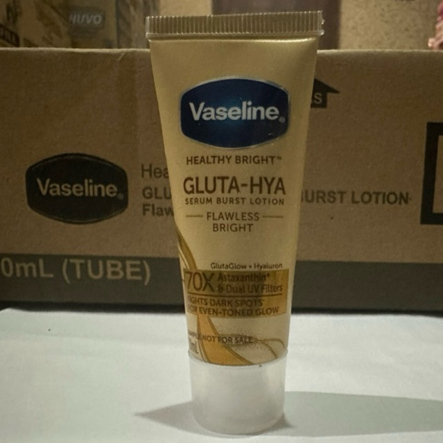 Vaseline Gluta Hya Flawless Bright Serum Burst Lotion 20ml