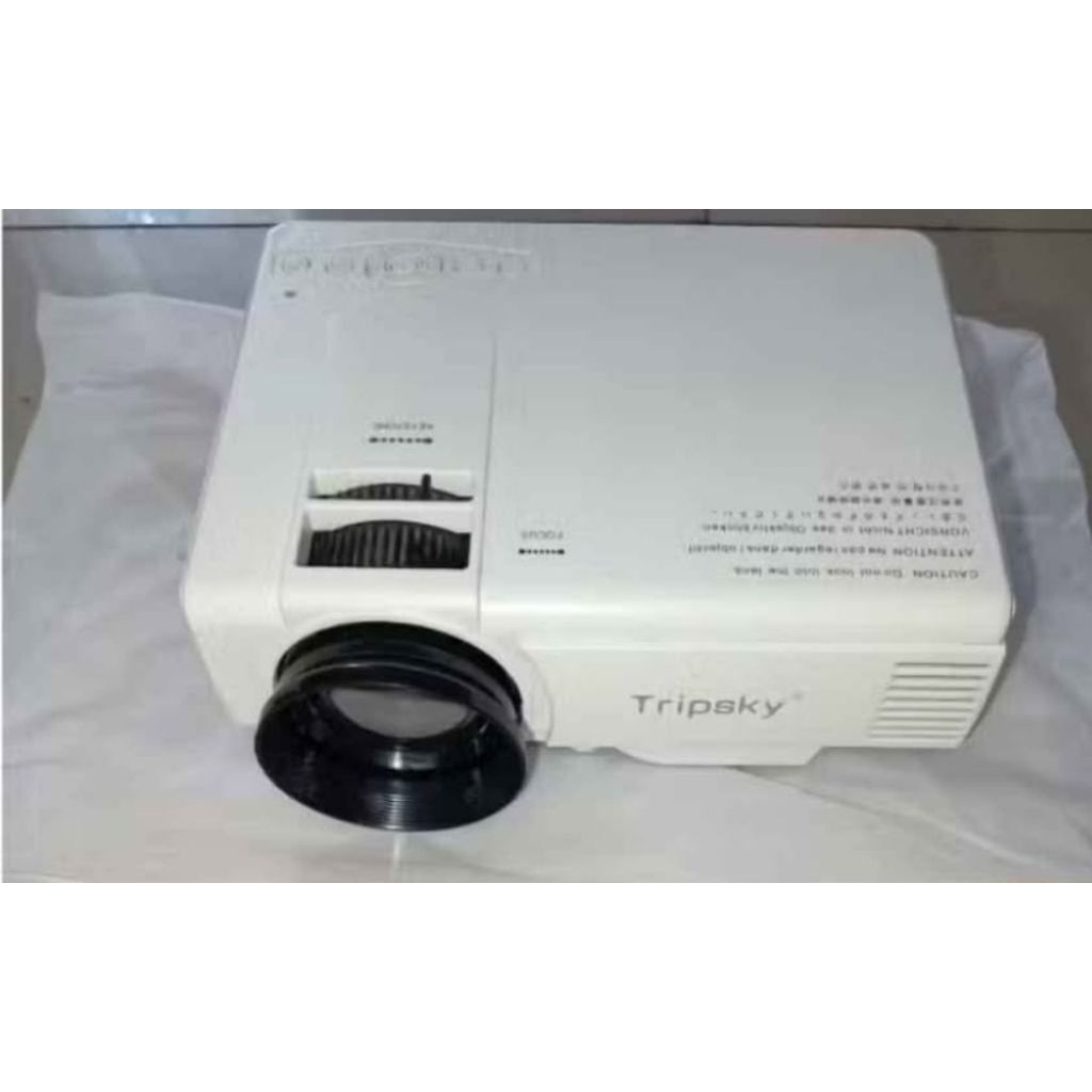 proyektor tripsky T5